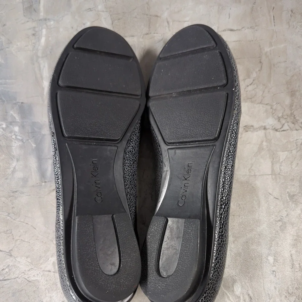 Calvin Klein Mackenzi Reptile Flat w/Cluster Bead Womens Sz 8.5 M‎
